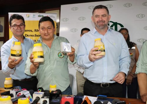 CONFEAGRO destaca reconocimiento internacional a la miel del Chaco boliviano